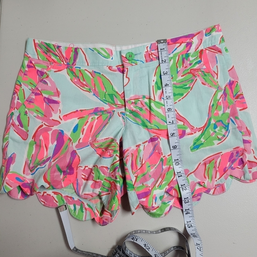 Lilly Pulitzer In The Vias Buttercup Scalloped Shorts Size 4. - Picture 13 of 14